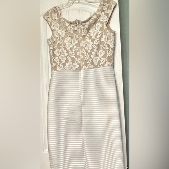 J. Taylor beautiful dress in white, beige & a bit of sparkle size 6 - Picture 8 of 8